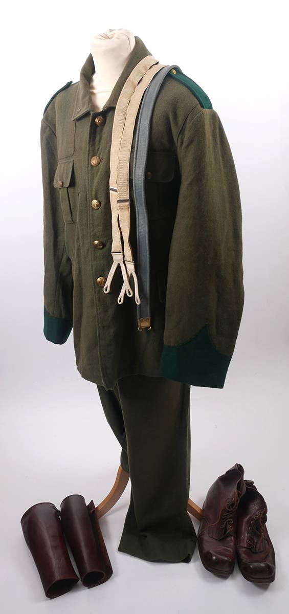 Replica Irish Volunteer's uniform. at Whyte's Auctions