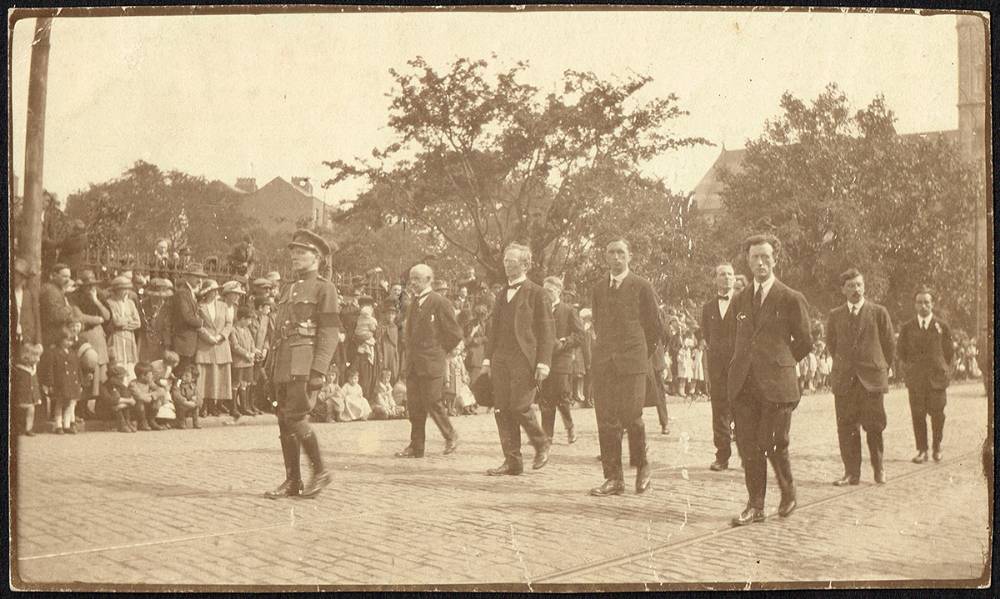 1920-1932 Photographs including Michael Collins, Eamon de Valera, Countess Markievicz, Eucharistic Congress, funerals etc. (130) at Whyte's Auctions