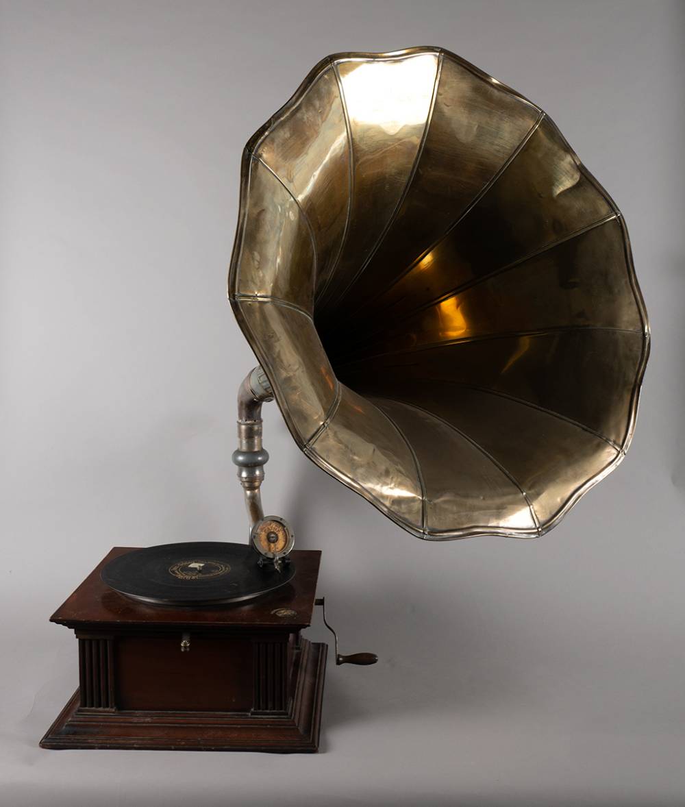 Early 20th century reverse gramophone by Pathé at Whyte's Auctions