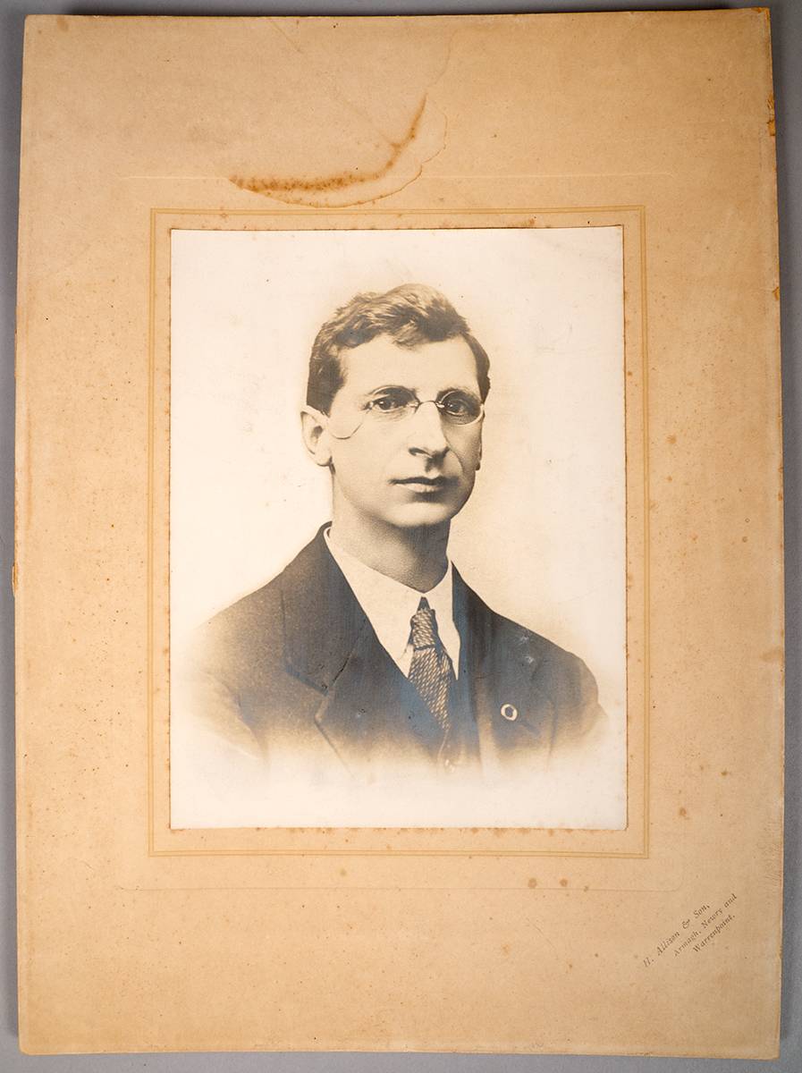 1920-29. amon de Valera, photograph as Stormont MP for South Down. at Whyte's Auctions