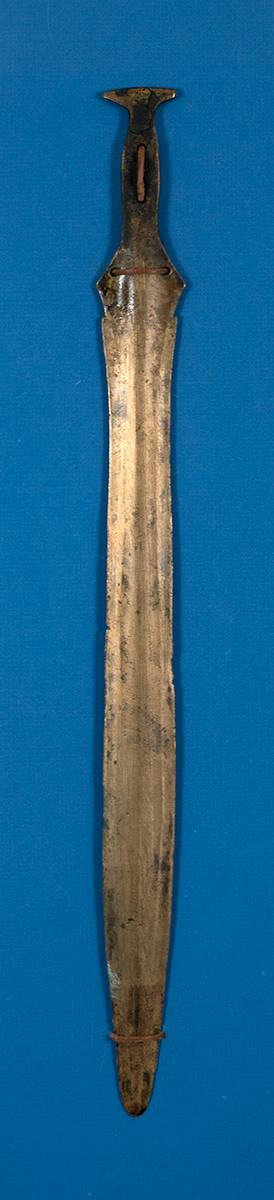 1000-800BC. Irish Bronze Age sword. at Whyte's Auctions