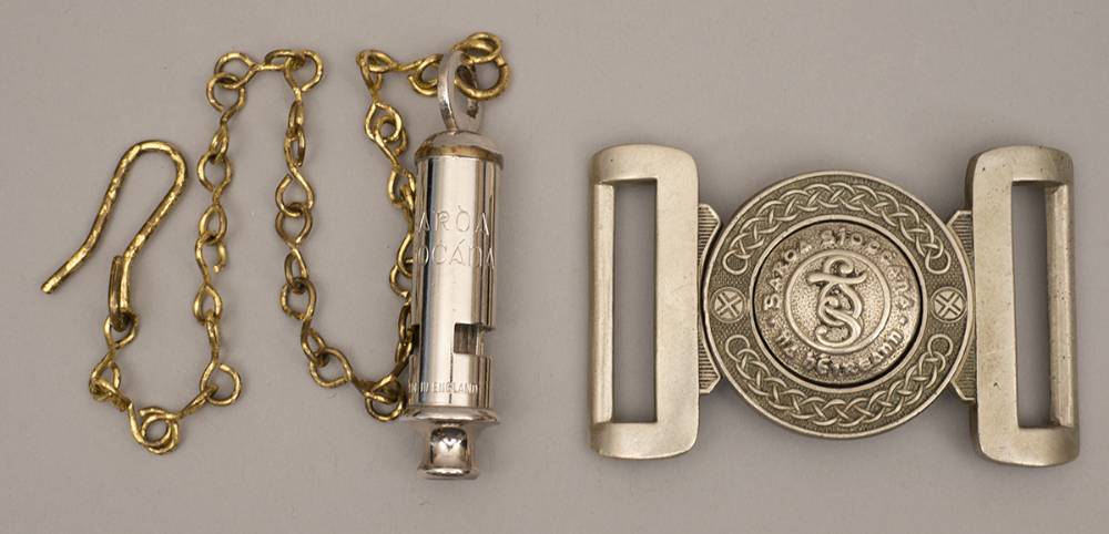 Early 1920s Garda Sochna belt buckle and a later 1950s whistle at Whyte's Auctions