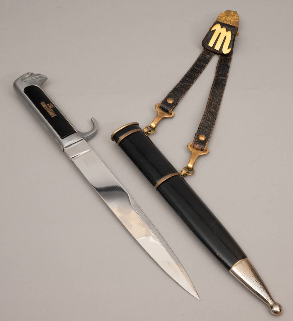 1930s to 1945. Italian Fascist Party, MSVN, officer's dagger. at Whyte's Auctions