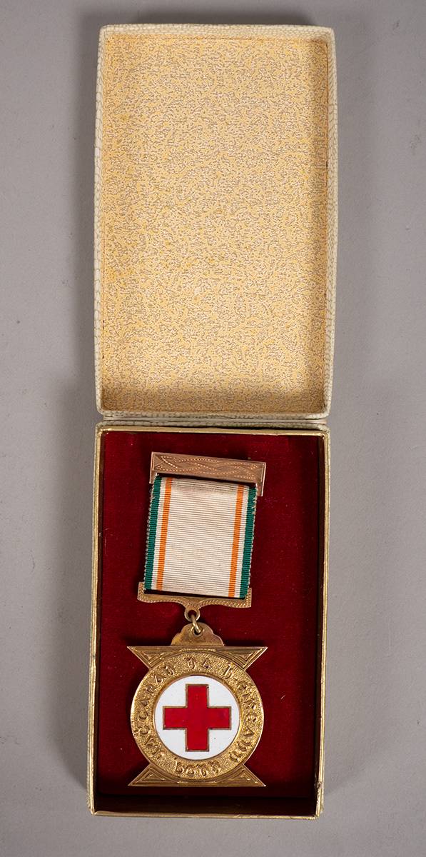 President of Ireland Red Cross Award Medal. at Whyte's Auctions