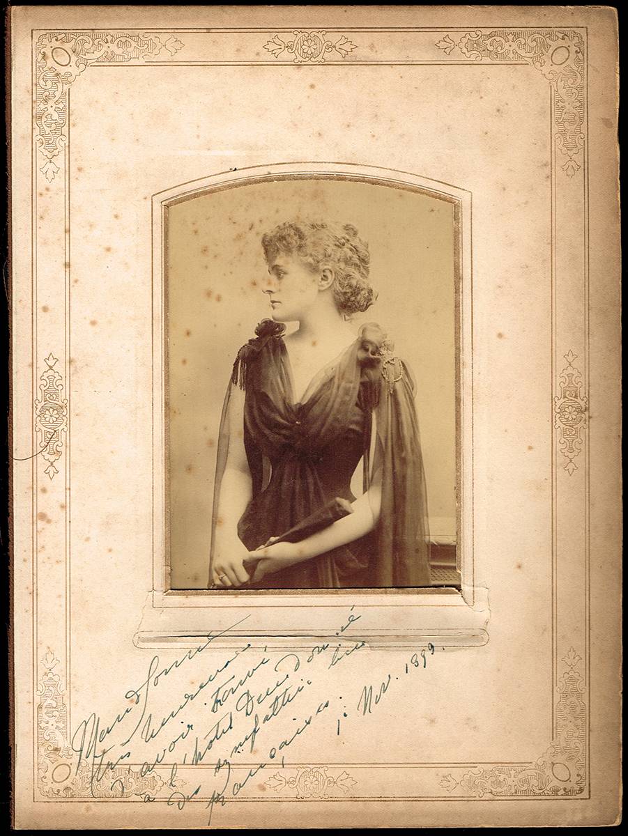 1899 (1 November) signed photograph of Maud Gonne. at Whyte's Auctions