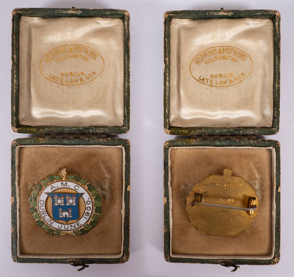1900 Association of Municipal Corporations badge. at Whyte's Auctions