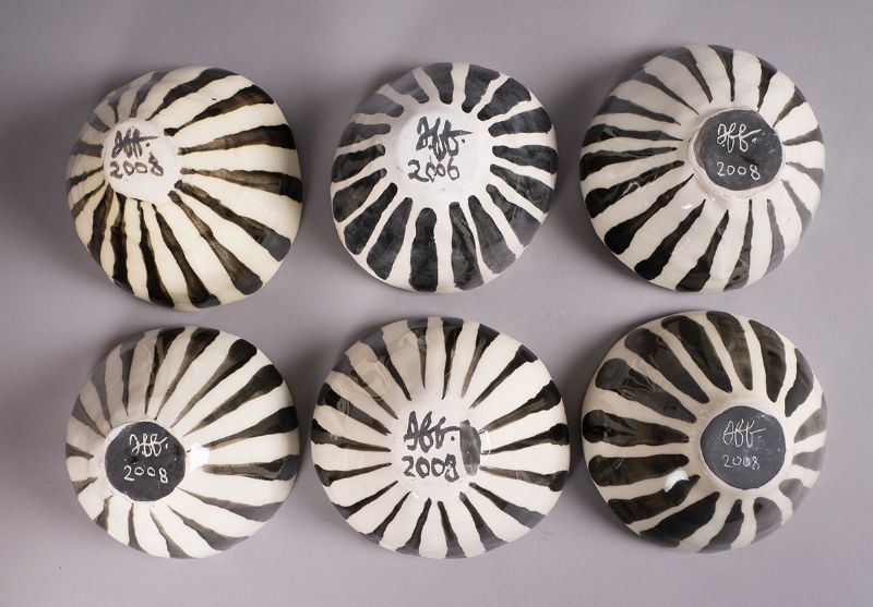 PINCH POT ICE CREAM BOWLS, 2006-08 (SET OF SIX) by John ffrench sold for 1,900 at Whyte's Auctions